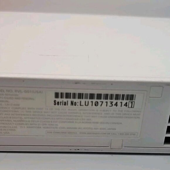 Nintendo Wii RVL-001 Console Gamecube W/ 5 Games Cables, Sensor, Controller Etc. - Picture 3 of 16